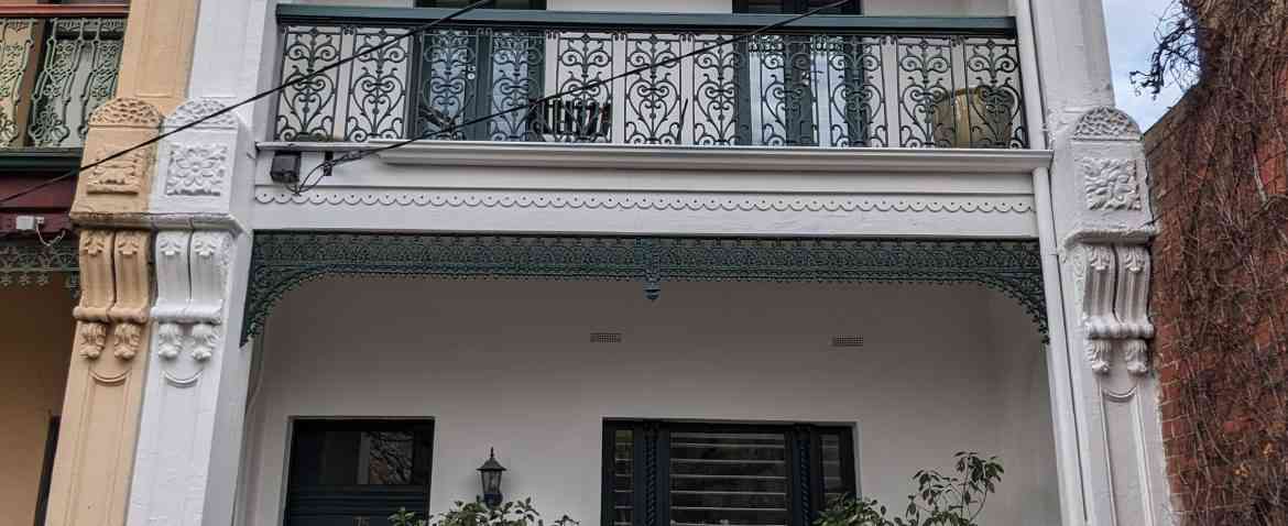 Exterior painting Ivanhoe – house facade and fence repainted by Newline Painting