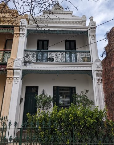 Exterior painting Ivanhoe – house facade and fence repainted by Newline Painting