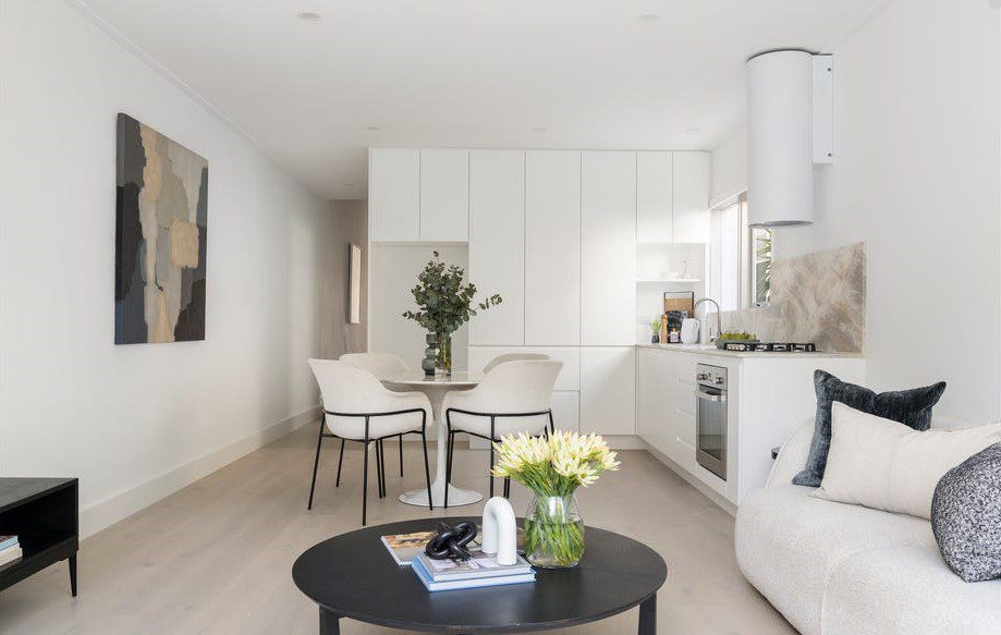 Interior painting service in Glen Iris – freshly painted modern kitchen and dining area in neutral tones