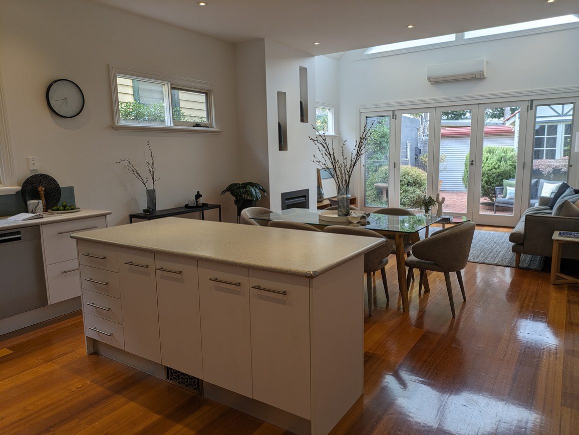 Interior painting Springvale – modern home refreshed by Newline Painting with premium Dulux paints