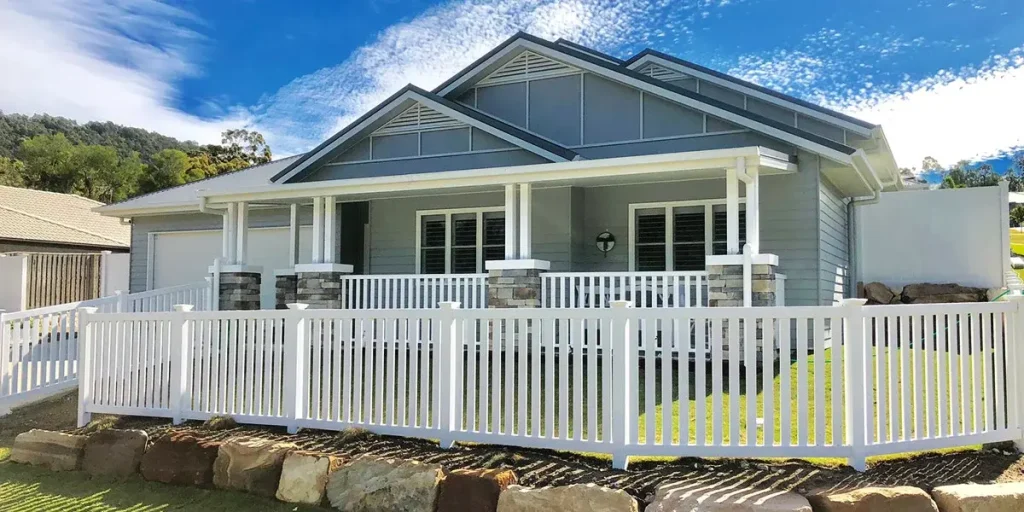 Exterior house painting service in Glen Iris – freshly painted modern home with white trim