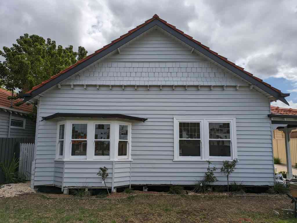 Exterior painting Clayton – house facade and fence repainted by Newline Painting