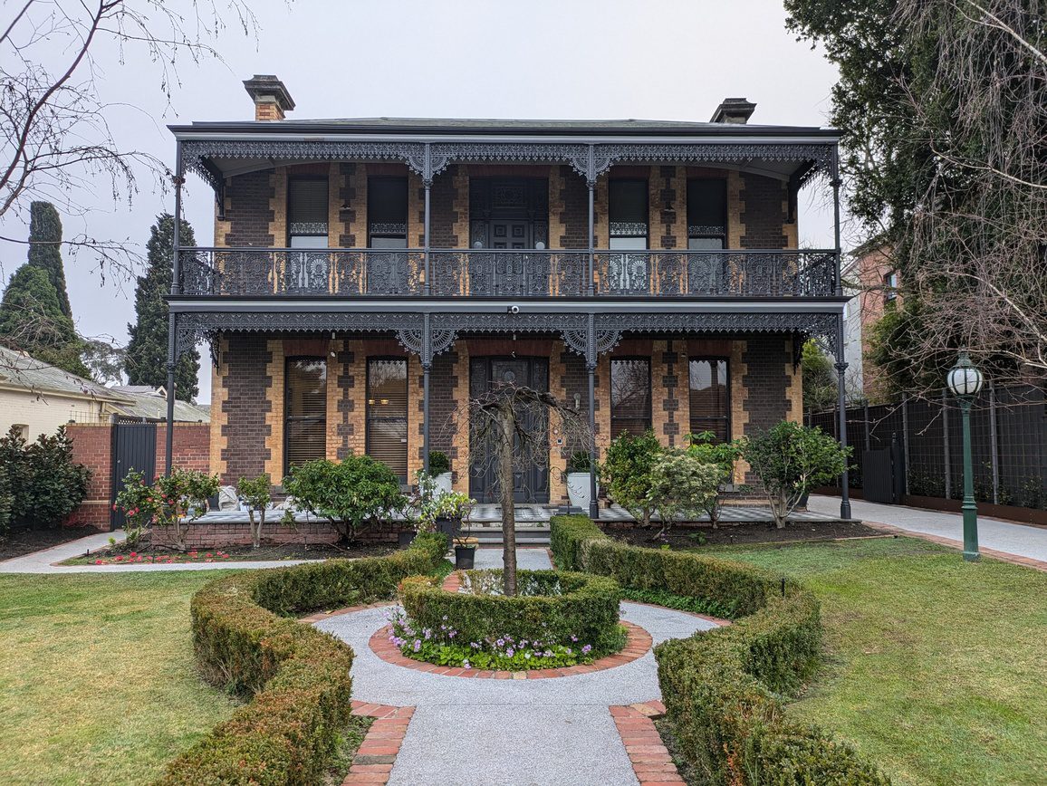 Front facade of a two storey heritage home in Hawthorn after exterior painting